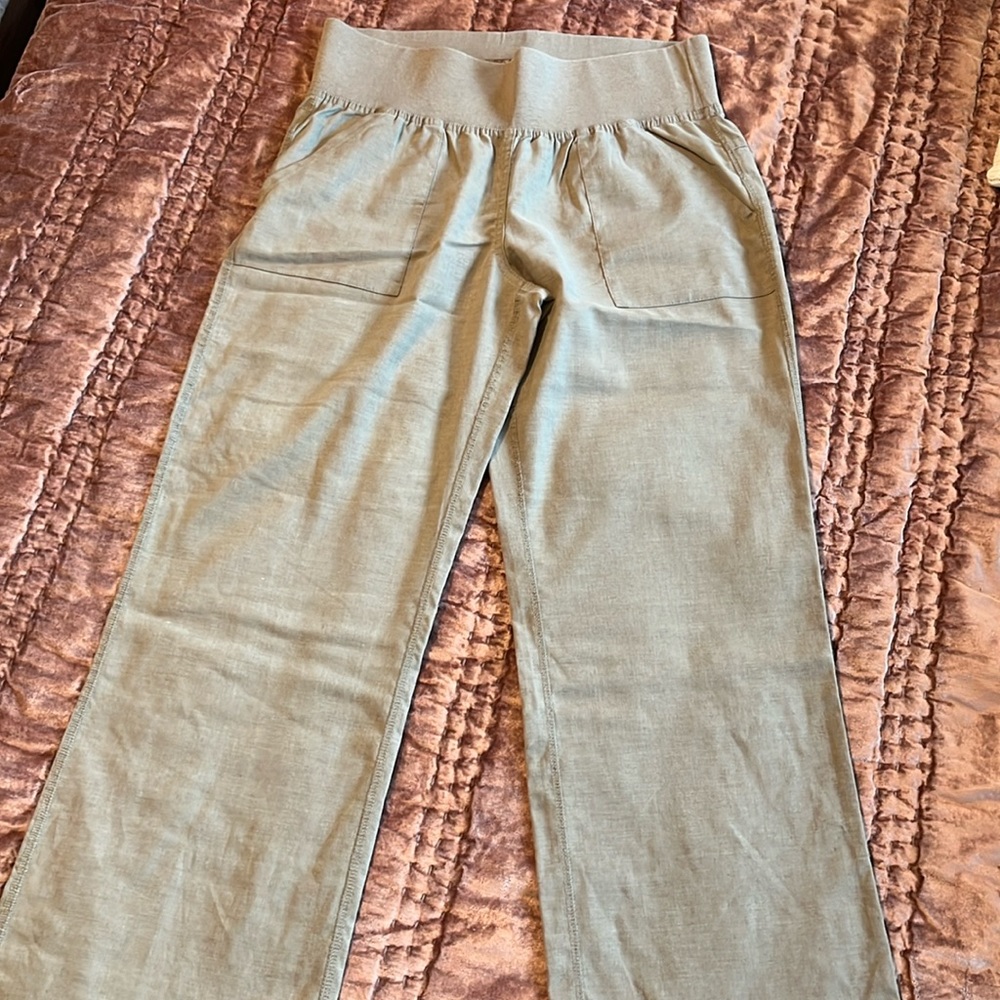 Women’s wide-leg Prana pants